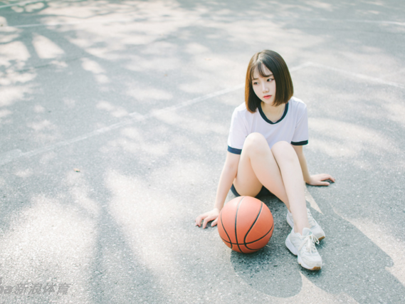 篮球场边的那一抹清纯，曾是每个少年心中的晴子