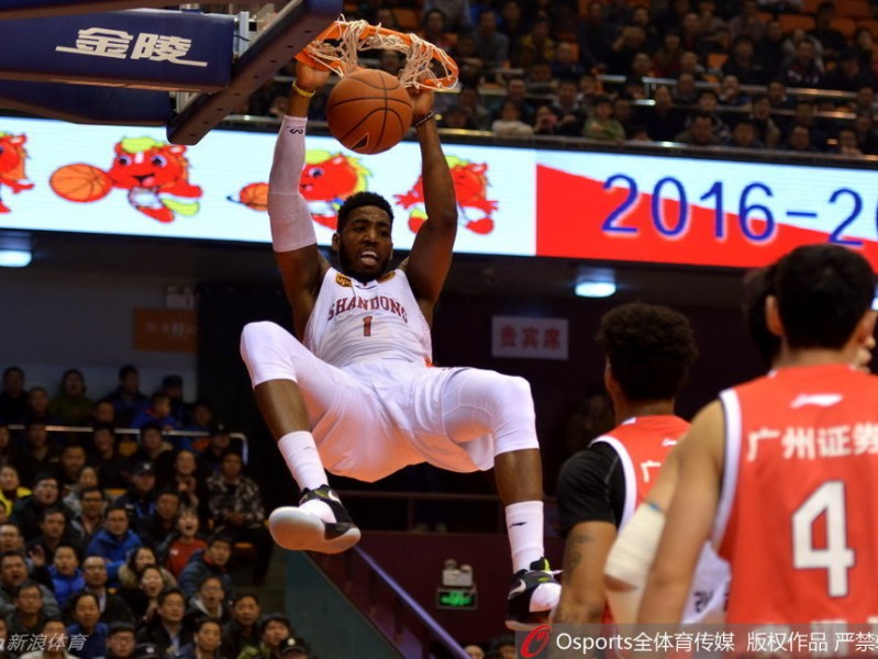 CBA经典战：山东复仇广州止颓势，广厦大胜山西掀青春风暴