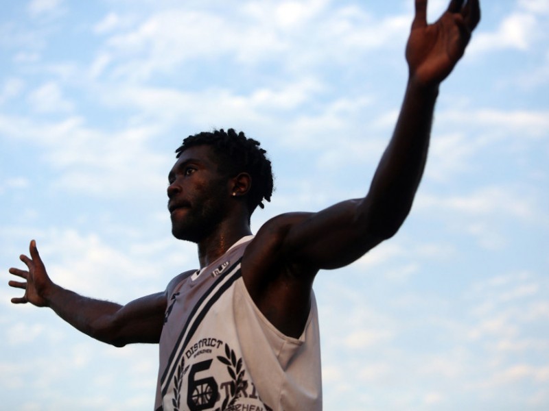 松湖造梦街头篮球盛宴激情上演