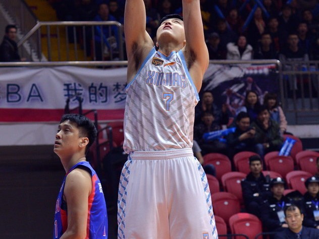 红山岁月：新疆飞虎的冠军拼图与那些热血面孔