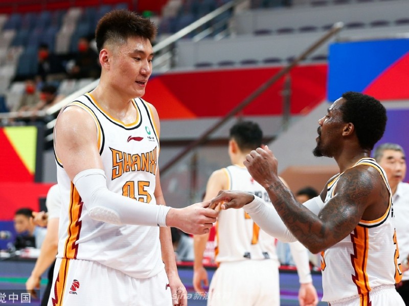 山西男篮力克首钢，常林费尔德联袂铸就“双三双”奇迹