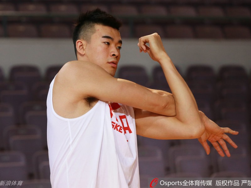 男篮里约奥运前集训掠影：青春的代价与成长的印记