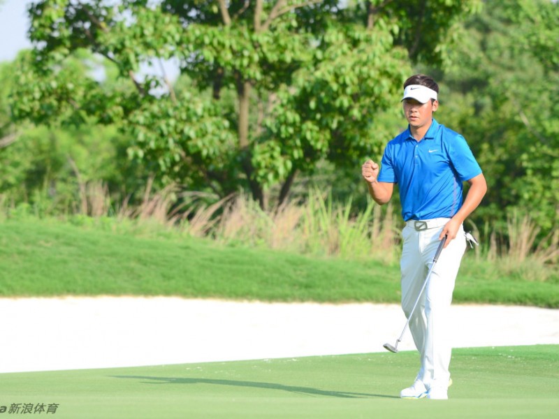 张新军领军闪耀武汉公开赛 阳光挥杆展露英雄本色