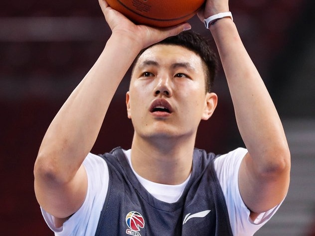 伤愈复出带伤请战 翟晓川全勤训练备战辽篮