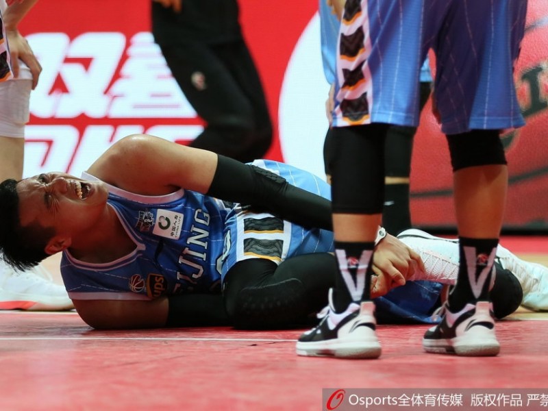 京城铁军客场破阵 末节鏖战险胜八一