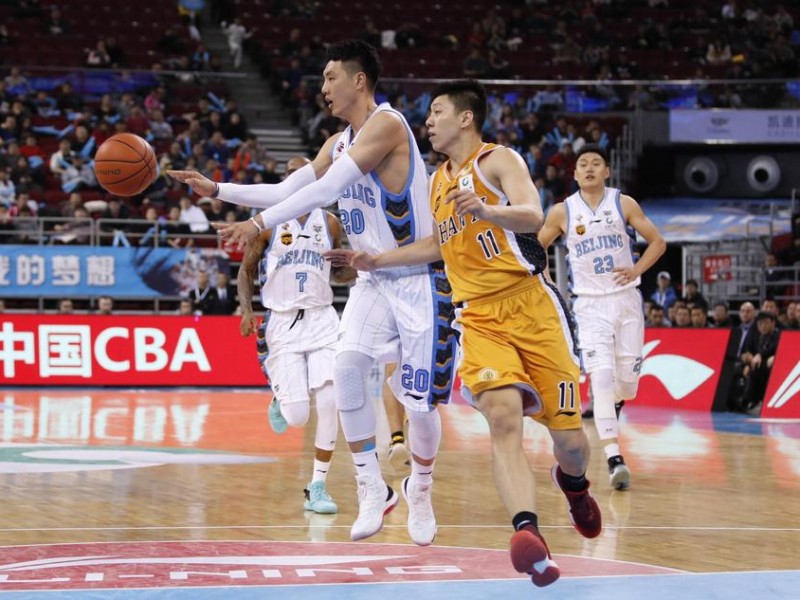 京城铁骑势如破竹，团队篮球点亮五棵松