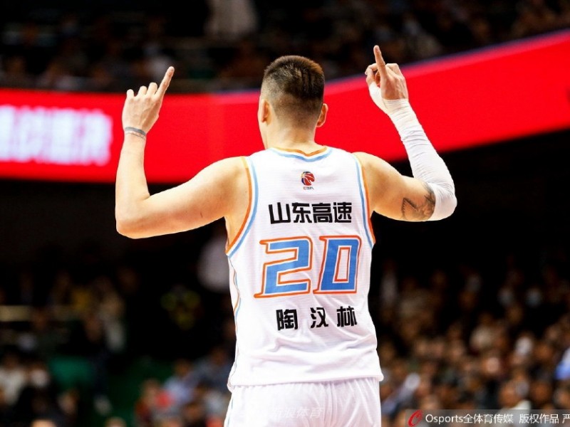 山东高速主场三分雨浇灭同曦，吉伦沃特乔文瀚联手导演对攻盛宴