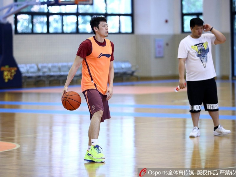 易建联领衔广东队厉兵秣马，新赛季誓言重振华南虎雄风