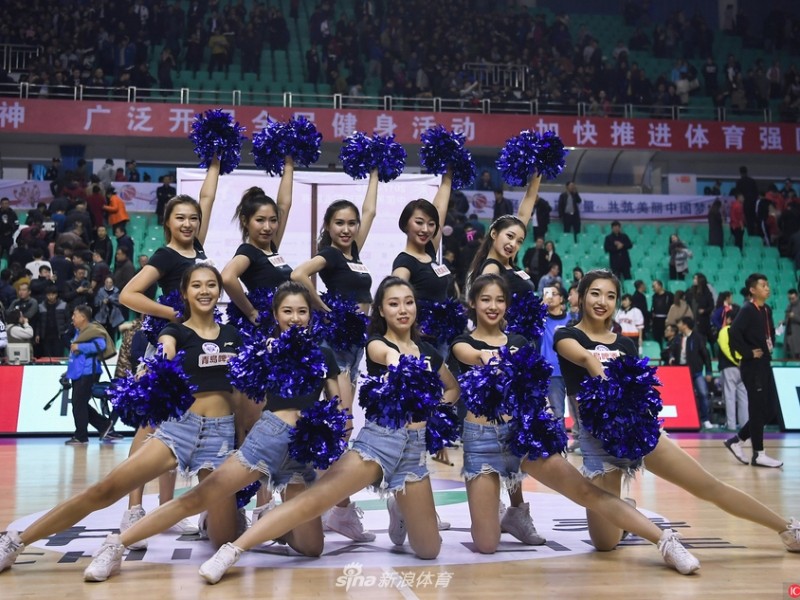 CBA篮球宝贝：颜值与汗水共舞，赛场边最靓丽的风景线