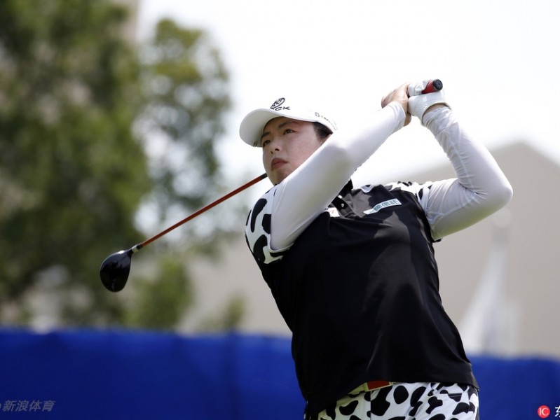 依云风云金花绽放大满贯赛场群芳争艳