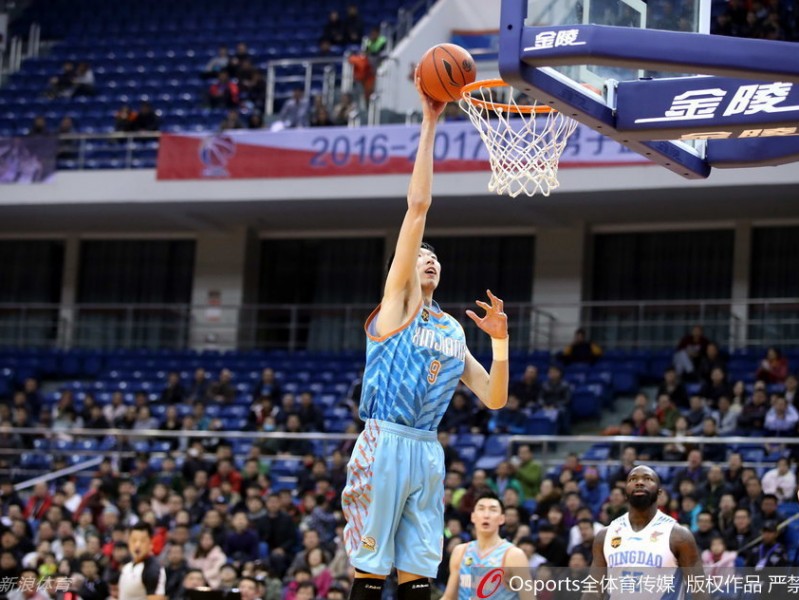 疆土无双：周琦率新疆攻克青岛，季后赛前奏已然吹响