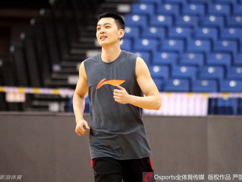 辽篮猴年收官战多点开花 赵继伟鬼魅传球郭艾伦犀利突破