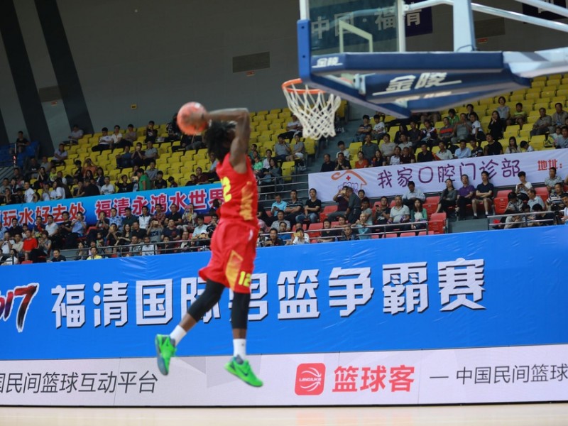 福清男篮争霸赛上演激情碰撞 俄罗斯巨塔发威力擒立陶宛
