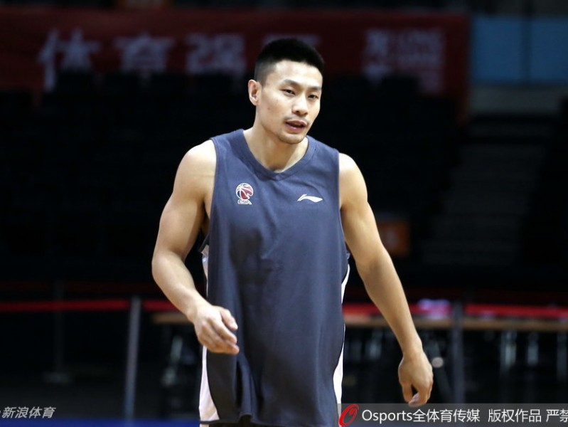 广州龙狮青春风暴席卷季后赛舞台