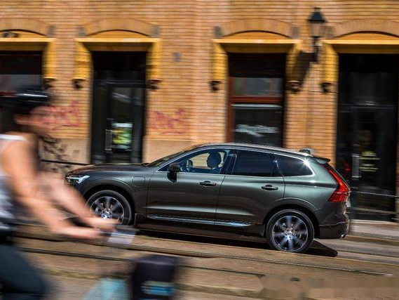 沃尔沃安全怎么样？这老牌安全王的狠招让人放心！