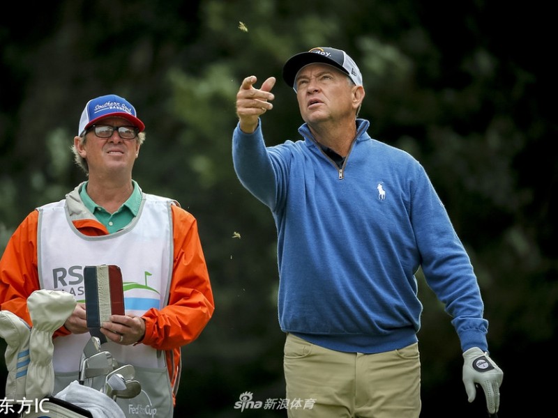 拉夫三世与“口罩侠”金珉辉领衔群雄 RSM精英赛首轮激战正酣