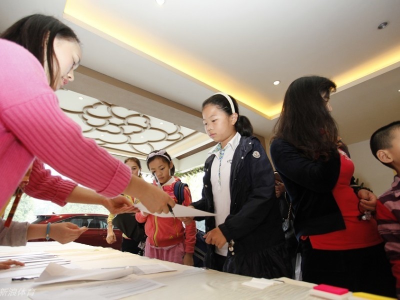 小手印中萌发的大梦想