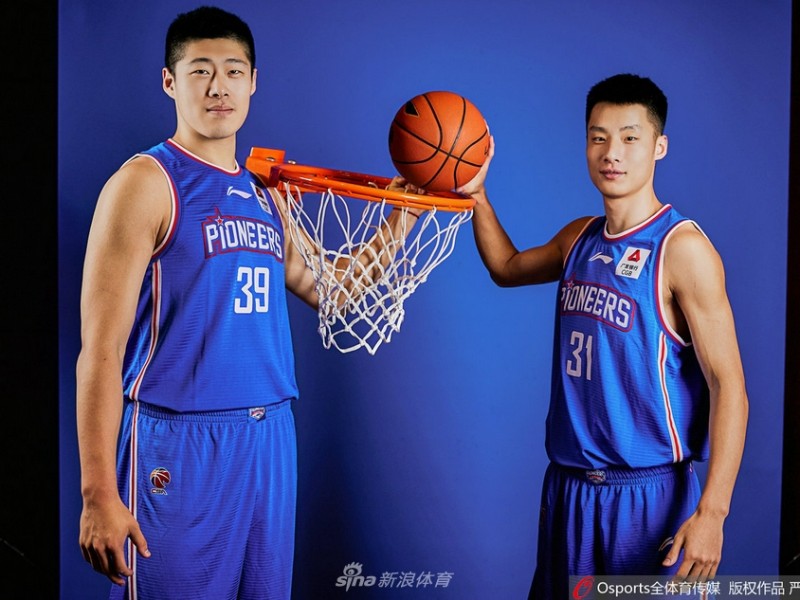 津门先行者，光影中的篮球战歌