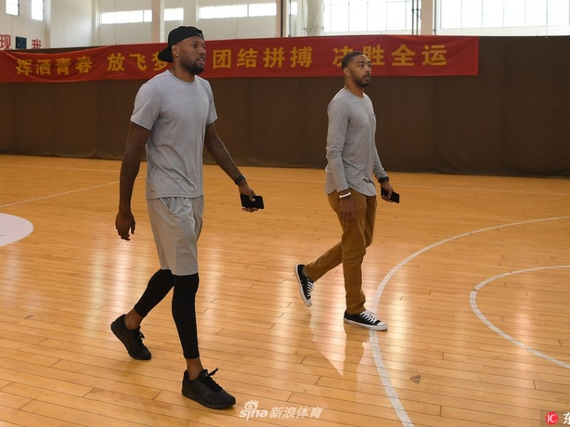 蒋兴权坐镇迎来冲冠拼图 浙江青年军静待威姆斯亮剑