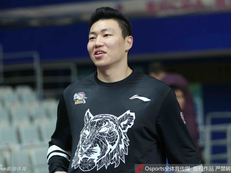 圣诞夜演王者归来，新疆飞虎磨砺剑指上海滩