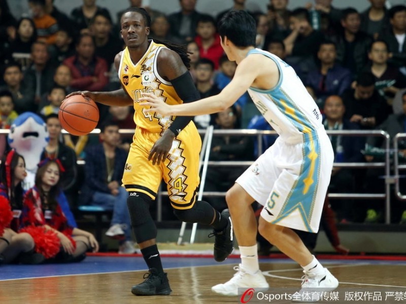 福建主场哑火，广厦多点开花豪取六连胜