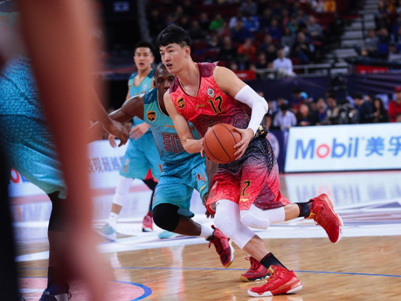 京华全明星夜：丁彦雨航飞天揽桂冠，弗神三分雨难救主