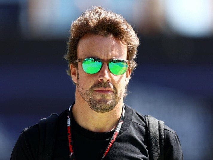 夜色下的疾速序章 二〇二三沙特大奖赛周四围场掠影