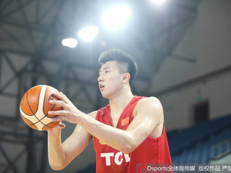 热血备战！中伊大战前夕，男篮红队青年军蓄势待发