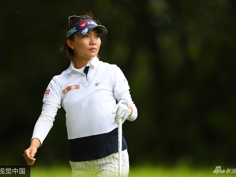 卢晓晴领跑史丹利女子赛冲冠 石昱婷遗憾止步次轮