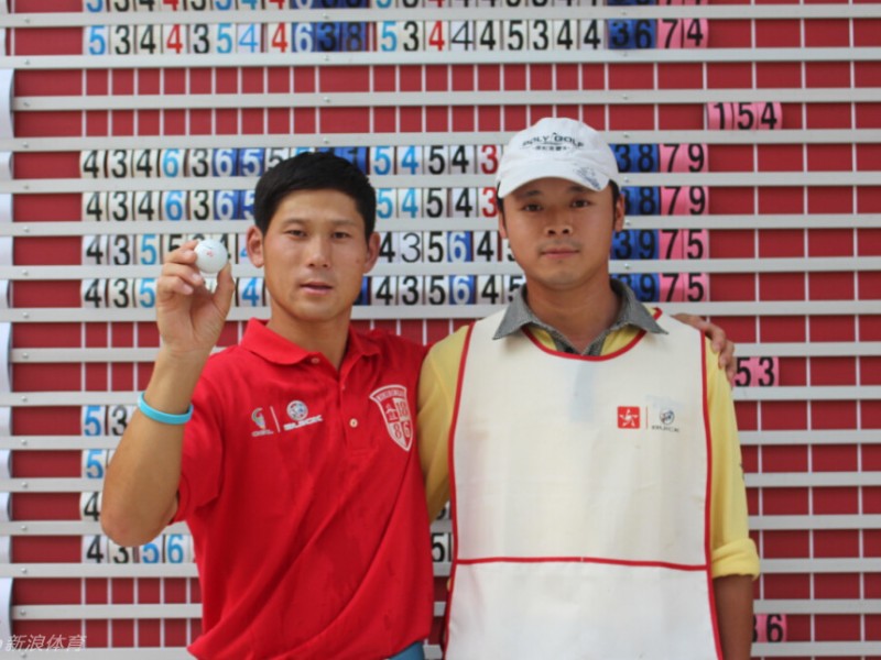 洞见匠心共筑荣光高尔夫赛场上的默契与技艺