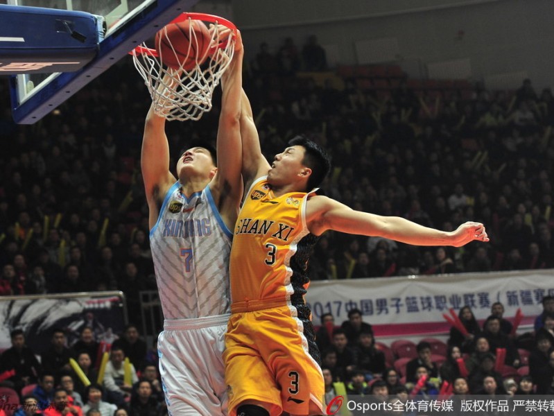 新疆飞虎冠军征程：铁血防守与华丽进攻的冰与火之歌