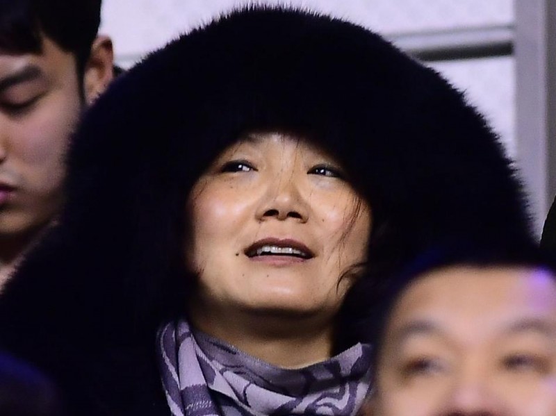 冰火CBA：当严寒侵袭赛场，球迷“全副武装”演绎冬日热情