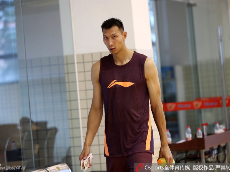 岭南剑客蓄力中：粤媒镜头下的宏远众生素描