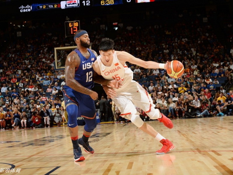 周琦单挑考辛斯，安东尼回首一望：那年中国少年的青春对决