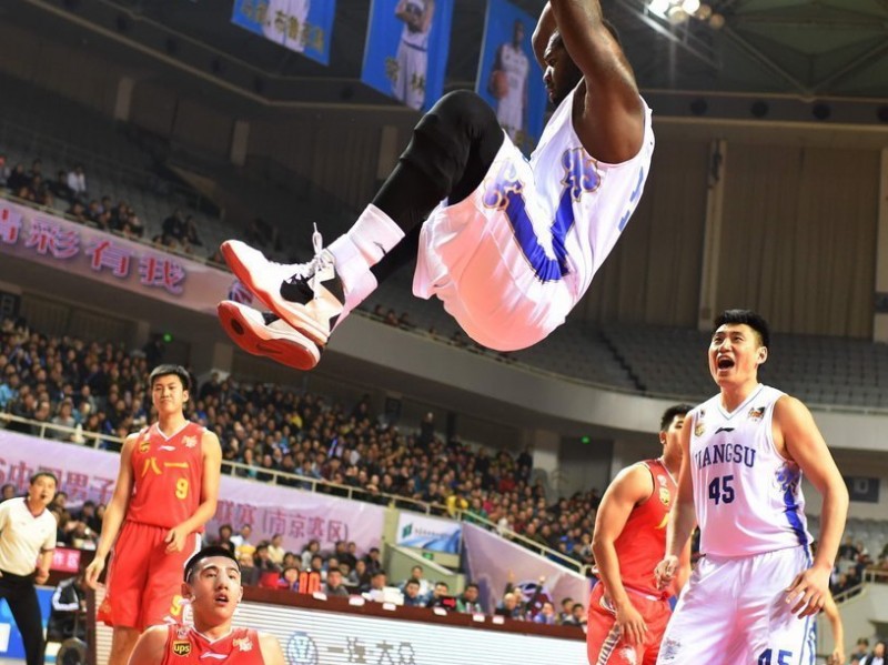 群星闪耀 CBA常规赛第十一轮激战正酣