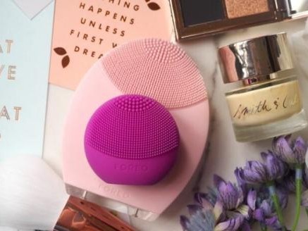 露娜洁面仪值不值得买？一个混油皮妹子的300天真实体验碎碎念