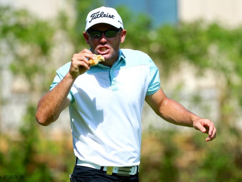 绿茵光影中的荣耀与泪水定格中国高尔夫球的成长瞬间