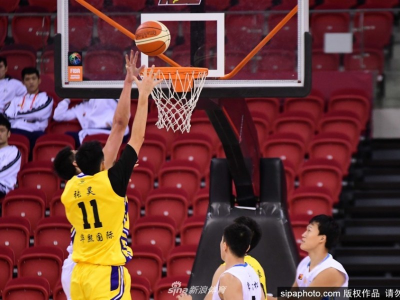 安徽文一兵不血刃大胜重庆，全队十二人均有得分进账