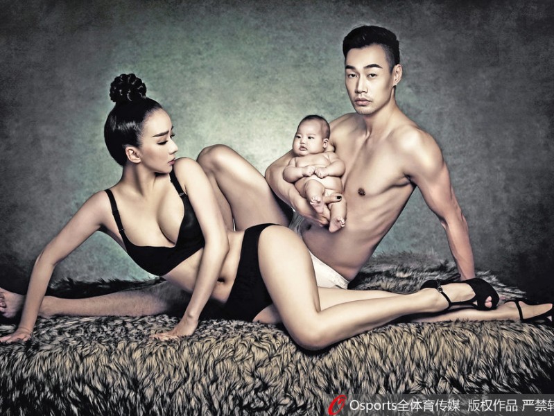 球场铁汉的柔情时刻：中国篮坛名宿与他们的“小小接班人”