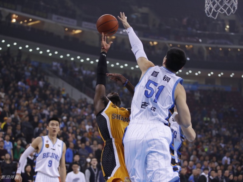 京城铁军：马布里41分传奇夜 杰瑞特守护禁区