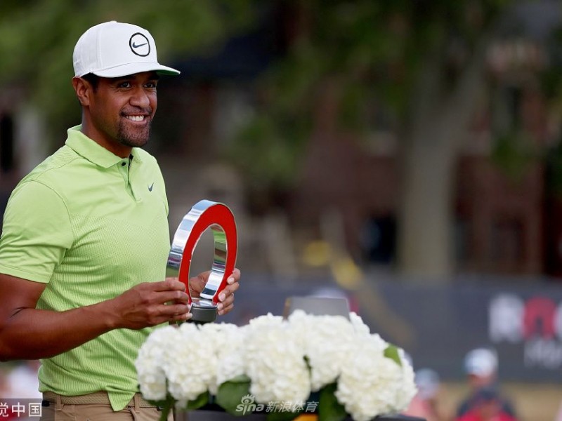 弗诺五杆优势卫冕火箭信贷精英赛 背靠背胜利谱写生涯新篇