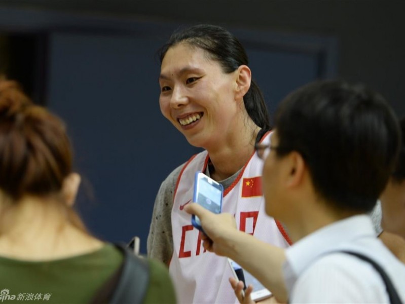 女篮京城公开课展新貌 陈楠复出传帮带冲刺里约