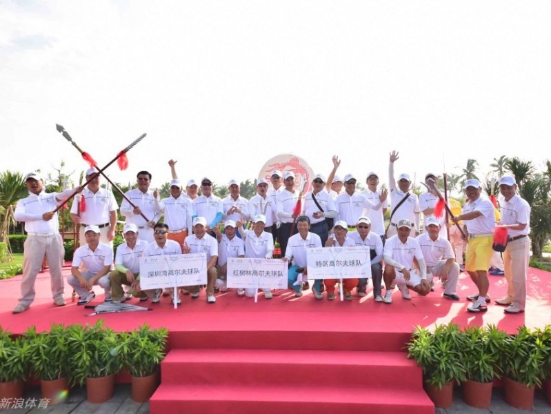 擂台风云起：三亚金辉女将与土狼队的绿茵交锋