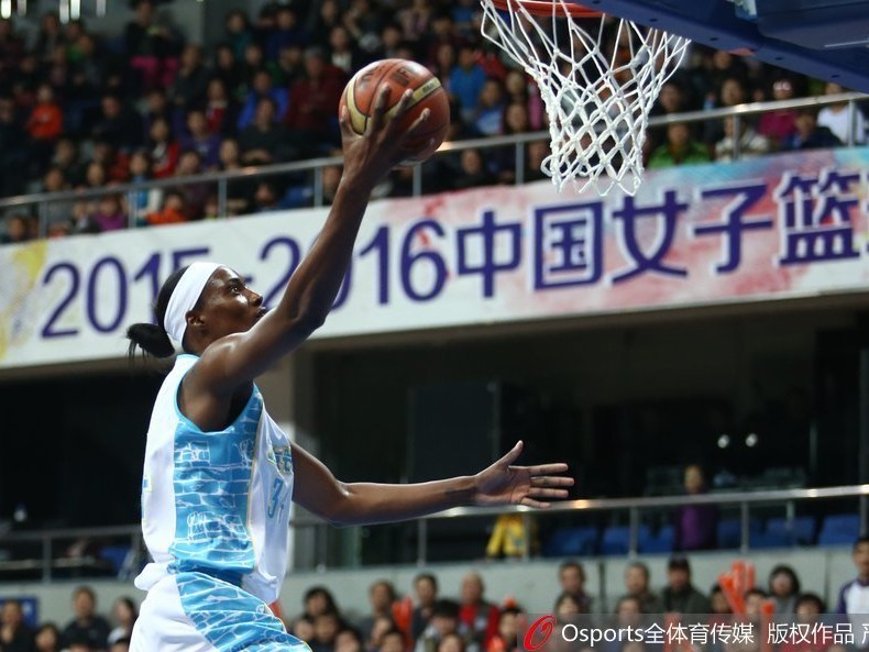 福尔斯势不可挡率队挺进总决赛，宿敌坎贝奇与查尔斯激战憾负