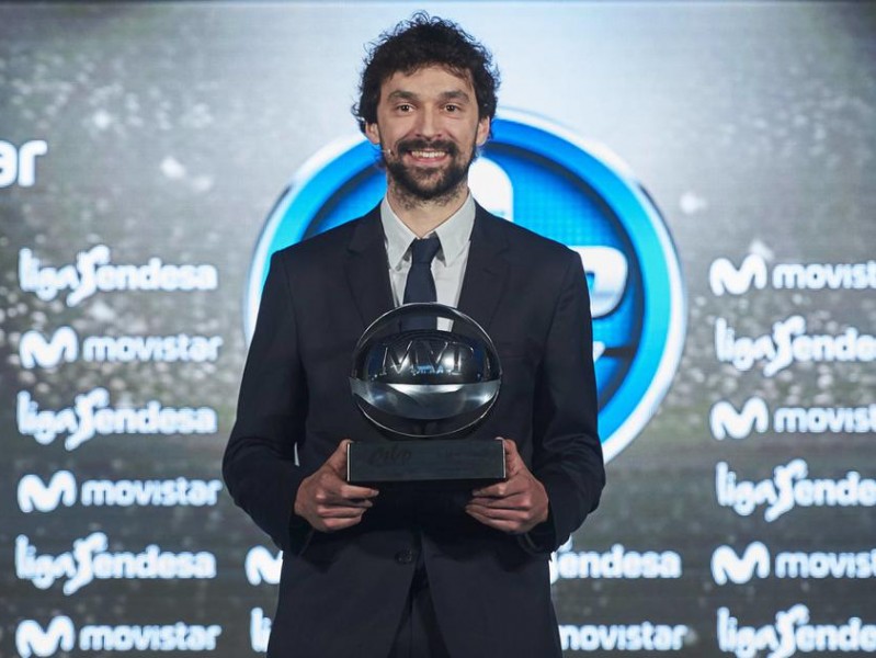 塞尔吉奥·鲁尔：全能指挥官加冕西甲与欧冠双料MVP的辉煌赛季