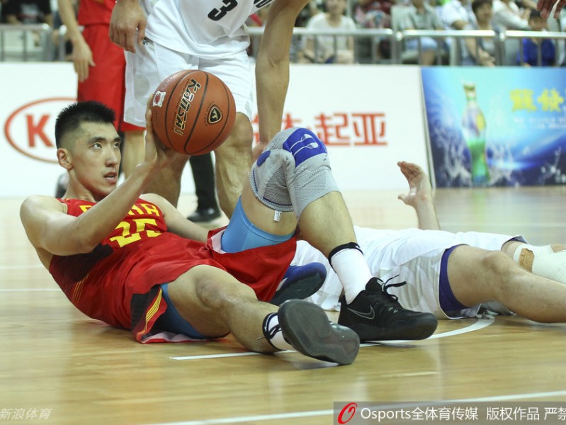 国奥男篮盛夏的肉搏与遗憾：回望2016那些拼尽全力的瞬间
