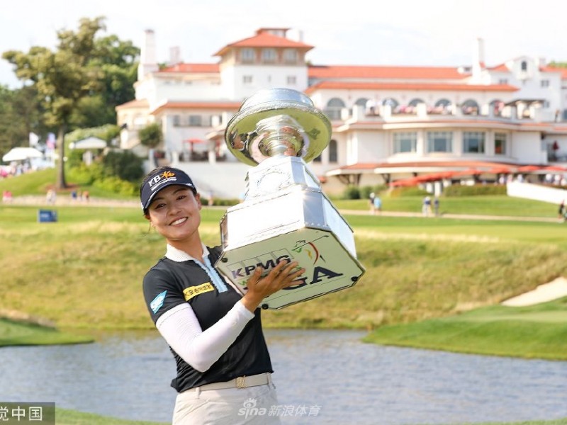 田仁智勇夺女子PGA锦标赛桂冠 群芳争艳谱写高球华章
