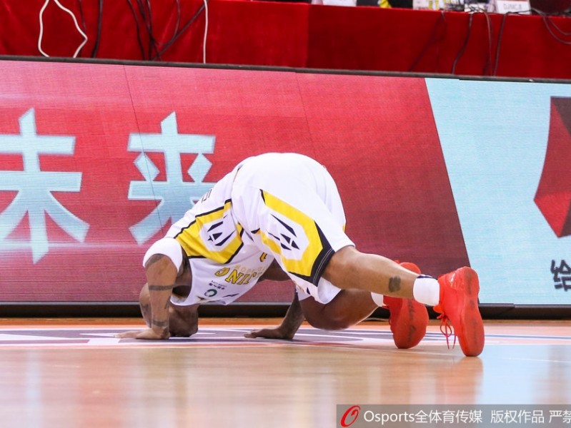 完美谢幕！马布里最后一战砍二十分 率北控力克肯帝亚