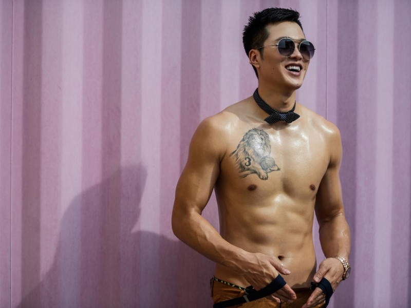 劲爆撕裂感！脱下衣服的孟铎，这身钢筋铁骨就是行走的荷尔蒙