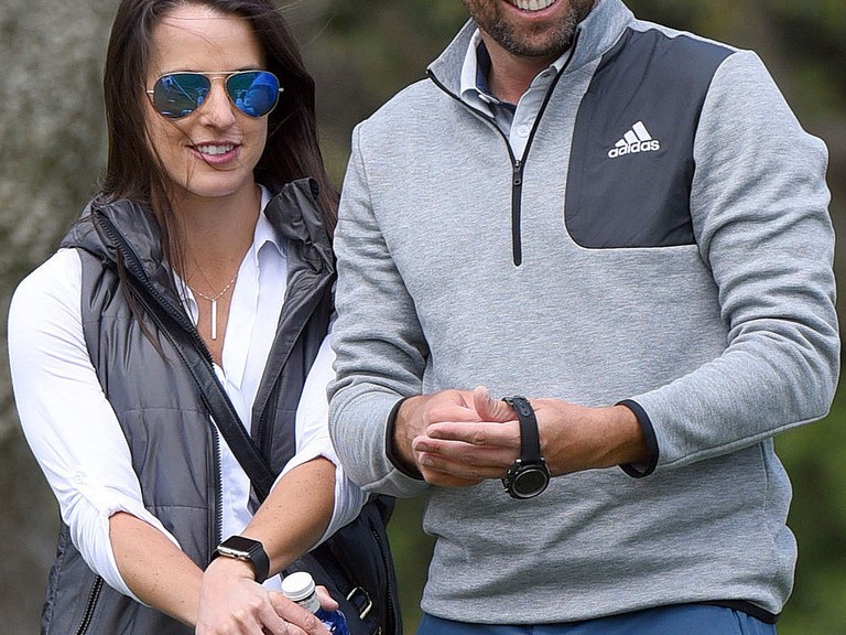 斗牛士的柔情时刻：加西亚与女友陪伴下的练习日